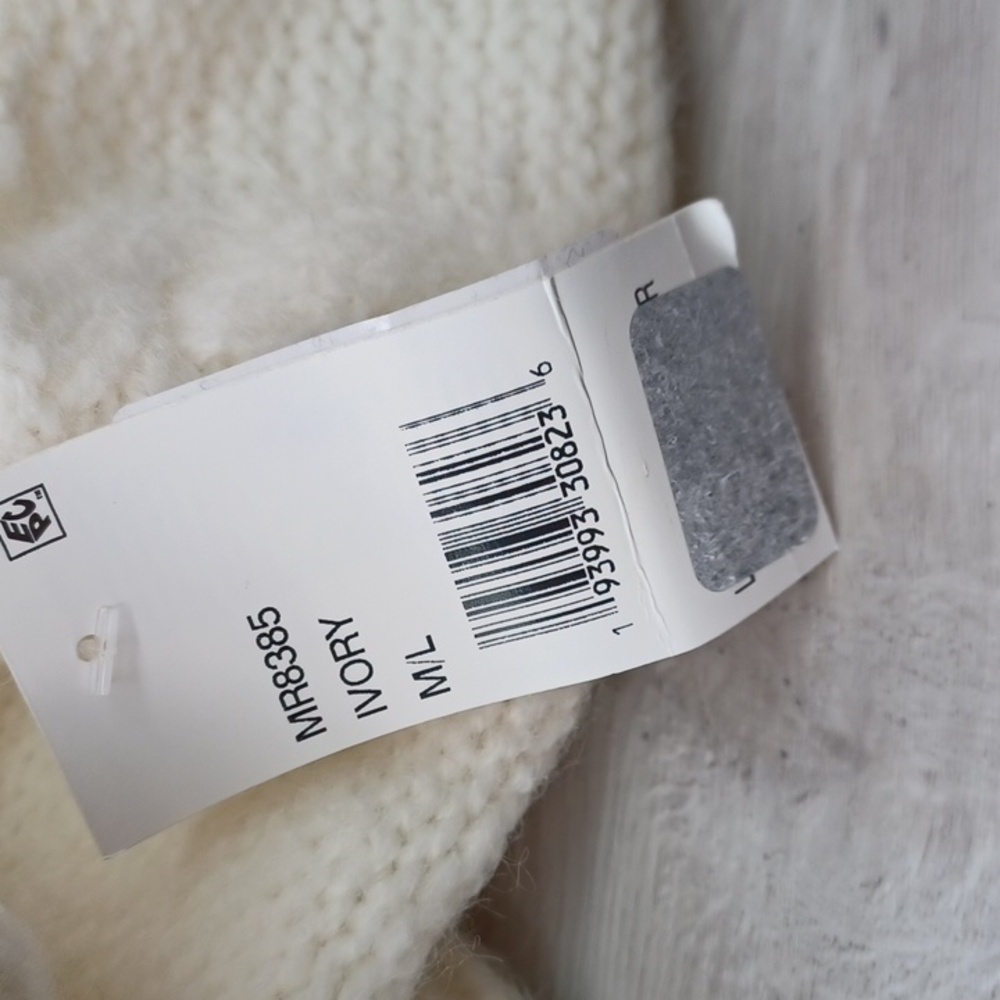 Moon River Wool Blend Cable Pullover Sweater NWT - Picture 3 of 5